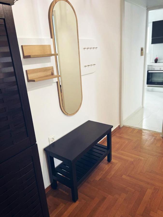 Seaside Apartment In Flisvos Marina Athens Luaran gambar